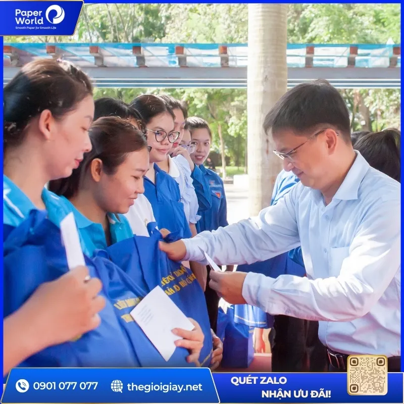 Tặng tiền 20/10 cho công nhân