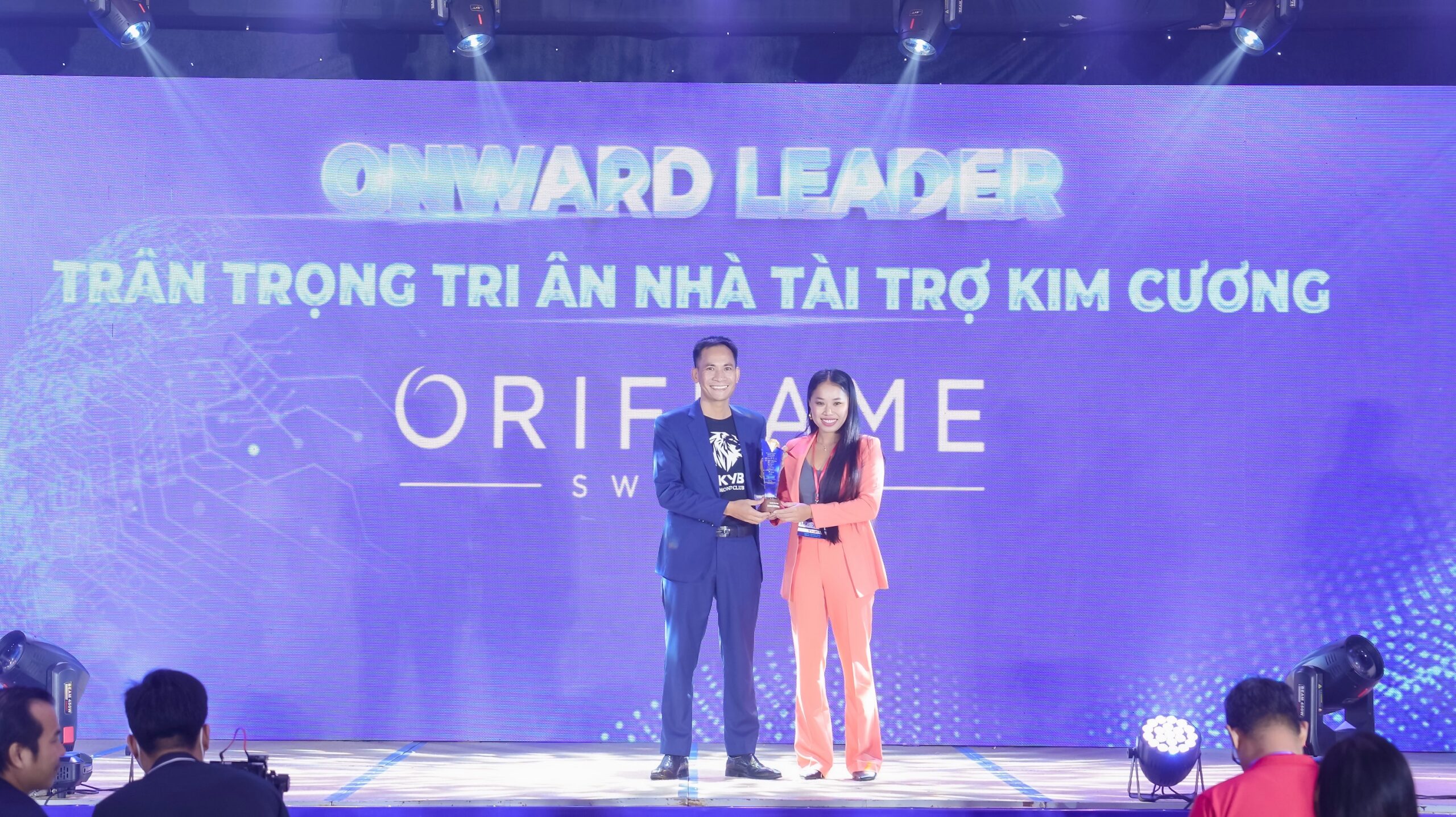 Nhà Tài Trợ Kim Cương Oriflame